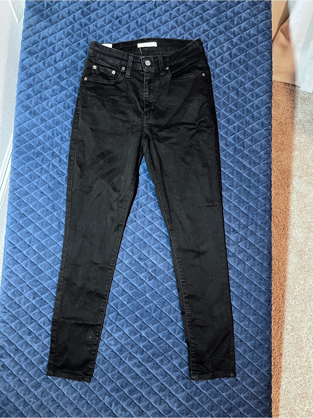 Levi’s 721 High Rise Women's Black Skinny Jeans - Cute Casual Women’s Denim Wear